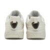 Barricade-Basketballschuhe „Cream White“