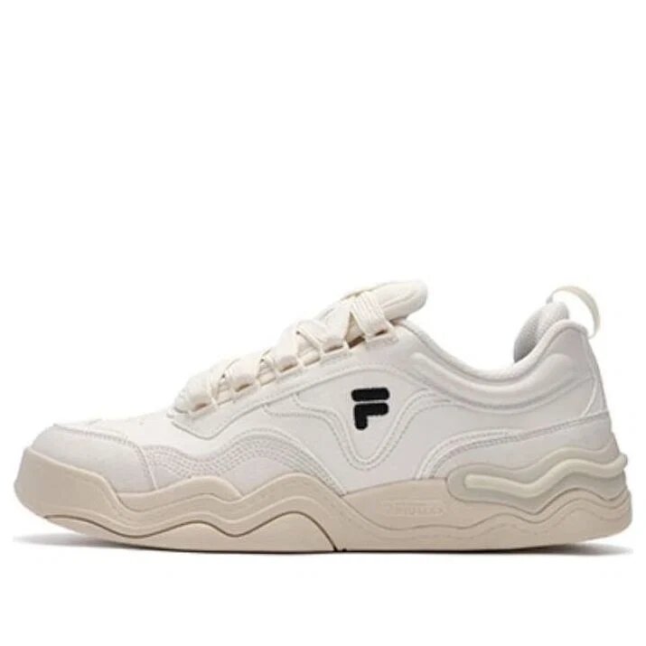 Classic Kicks Vielseitiger Komfort „Weiß“