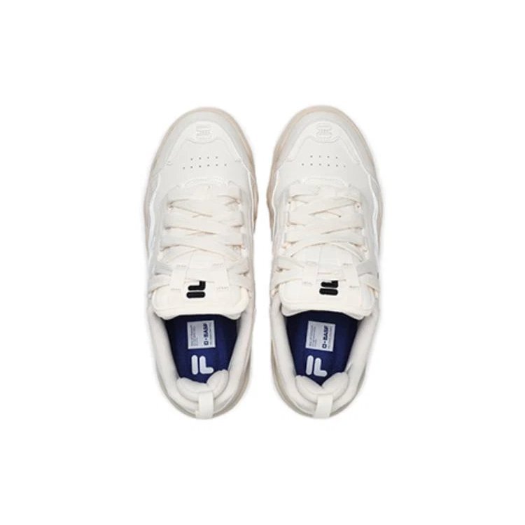 Classic Kicks Vielseitiger Komfort „Weiß“