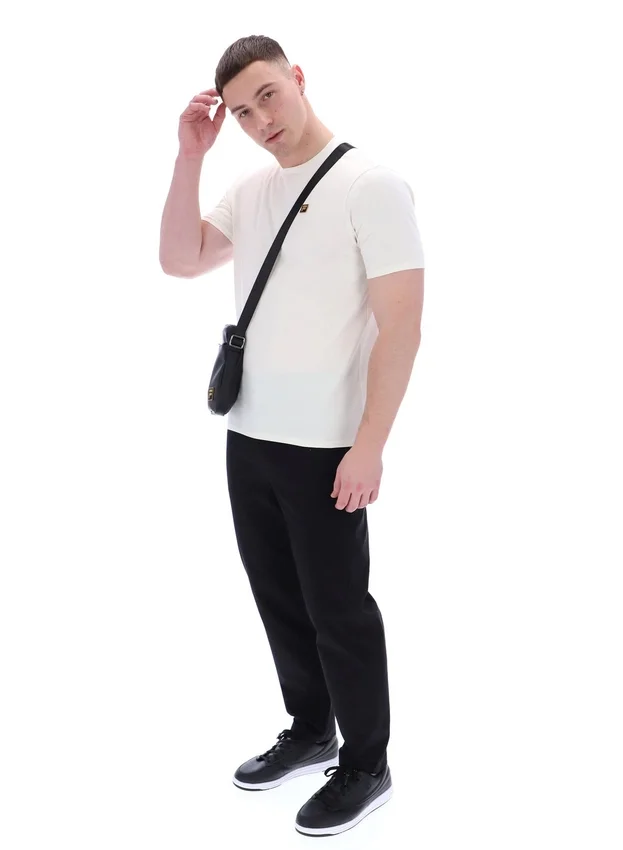 Erget Yaxley Premium-T-Shirt