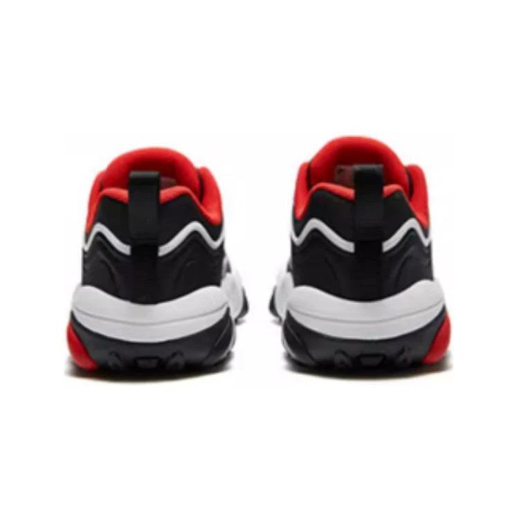 Essential Casual Sneaker „Schwarz Grau Rot“