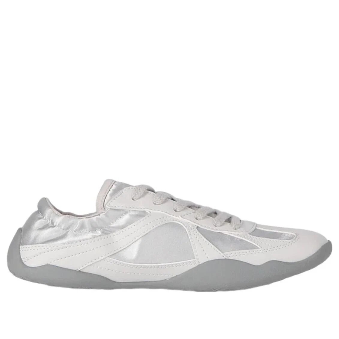 Fila x Han So-Hee Glio „Silver Moon“