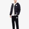 Fila x Mihara Yasuhiro Kollaborations-Daunenjacke mit Kapuze in Oversize-Passform „Black White Blue“