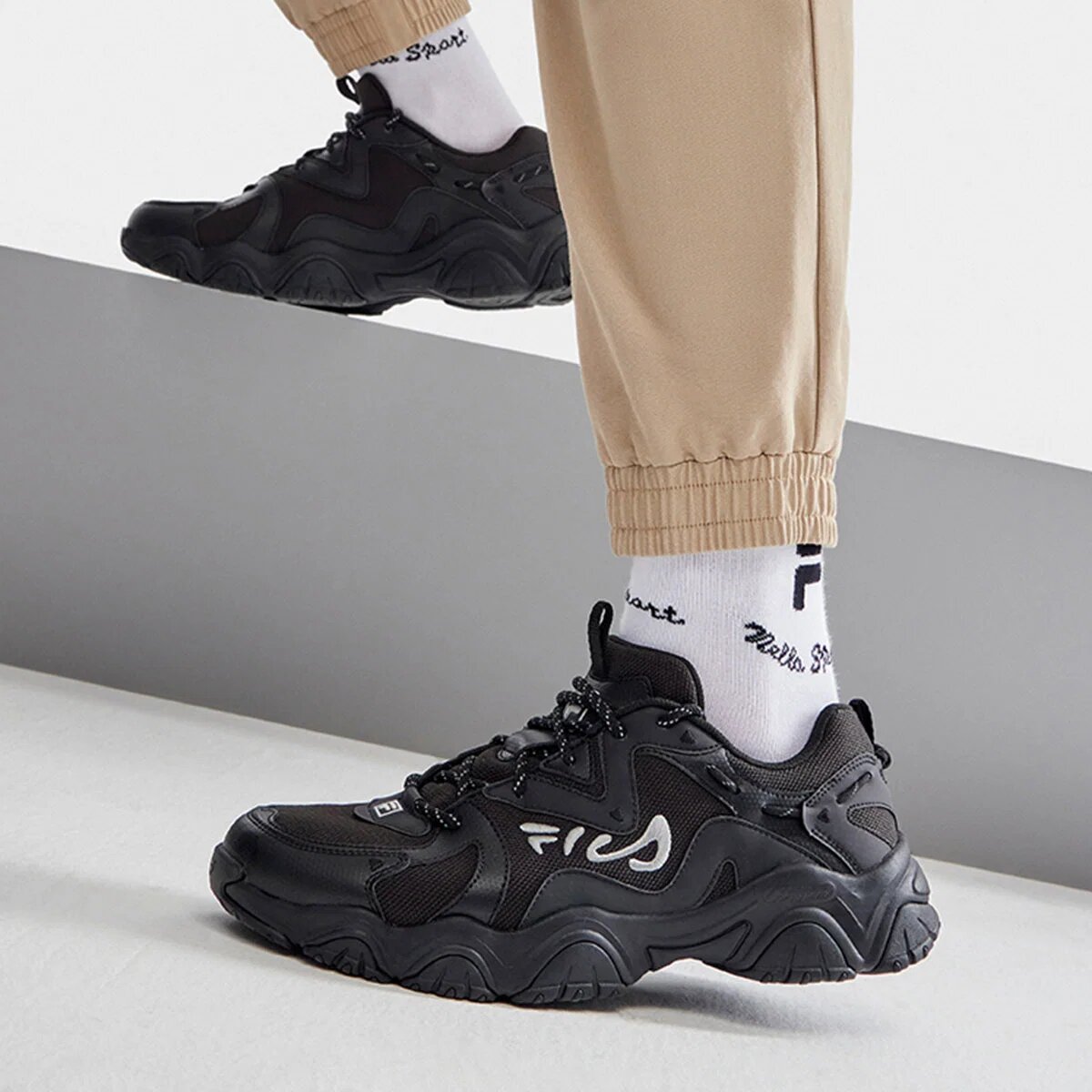 Fluid 4 „Black“