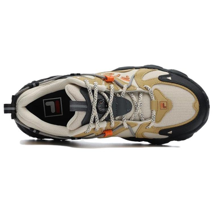 Fluid 4 Low-Schuhe „Tan White Black“