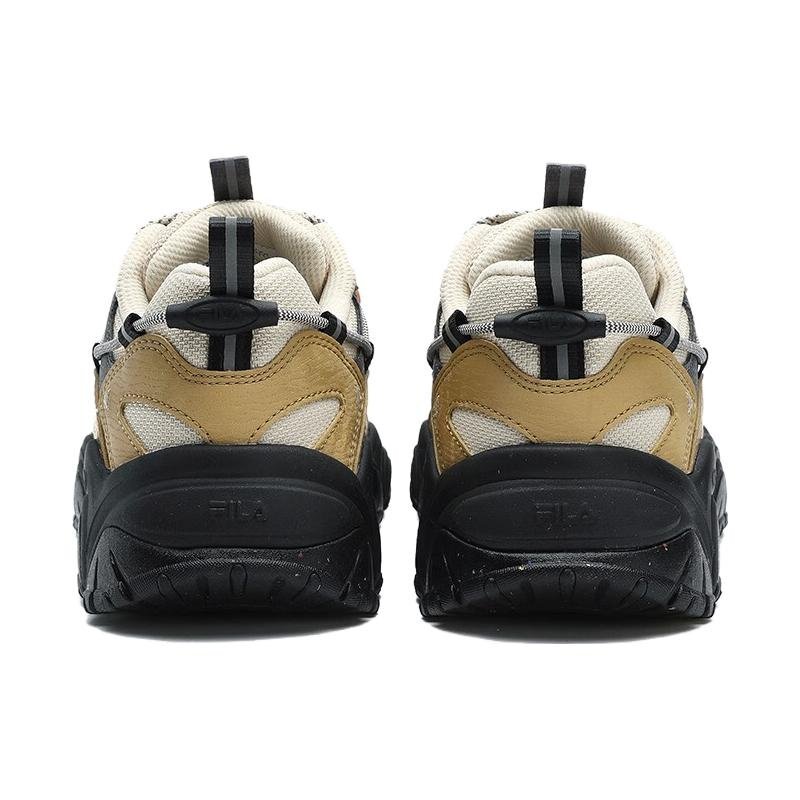 Fluid 4 Low-Schuhe „Tan White Black“