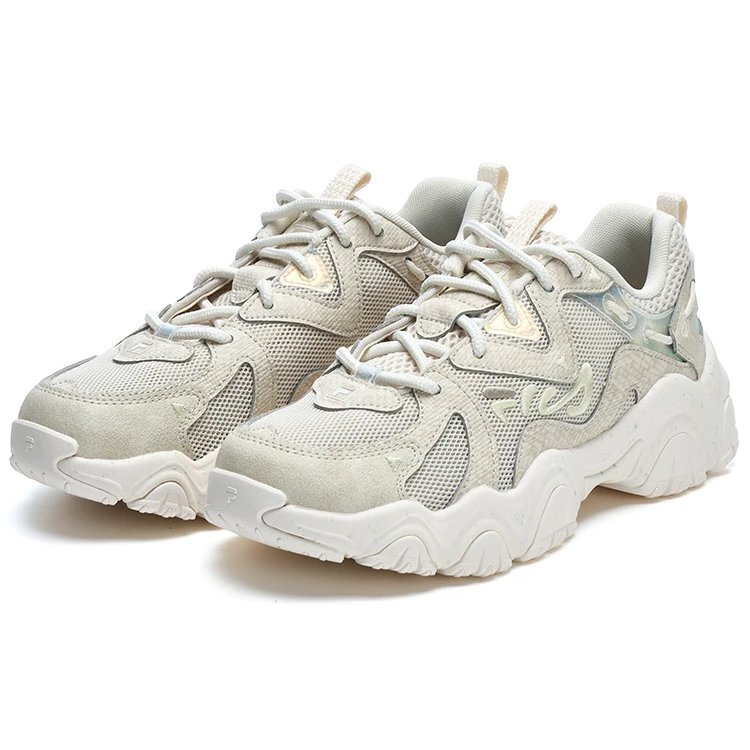 Fluid 4 Sneaker „Beige-Weiß“