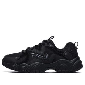 Fluid 4 Sneaker „Core Black“