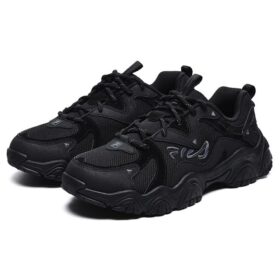 Fluid 4 Sneaker „Core Black“