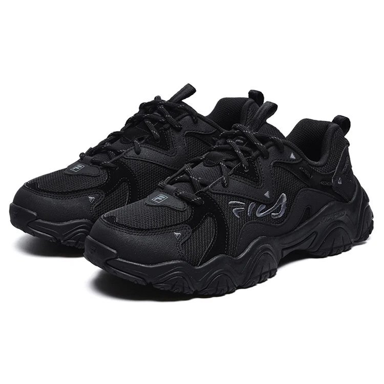 Fluid 4 Sneaker „Core Black“