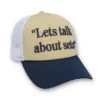 Klassische beige Addie Slogan Neopren-Kappe mit Mesh-Rückseite