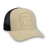 Klassisches Beige – Turo Large F-Box, farblich abgestimmte, bestickte Kappe aus Wildleder mit Mesh-Rückseite
