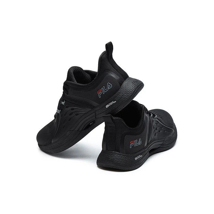 Leichtathletik-Trainingsschuhe „Triple Black“