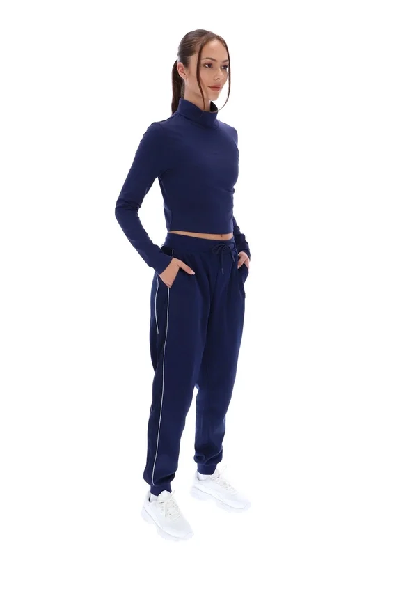 Marineblaues, kurzes Heidi-Rollkragen-Top