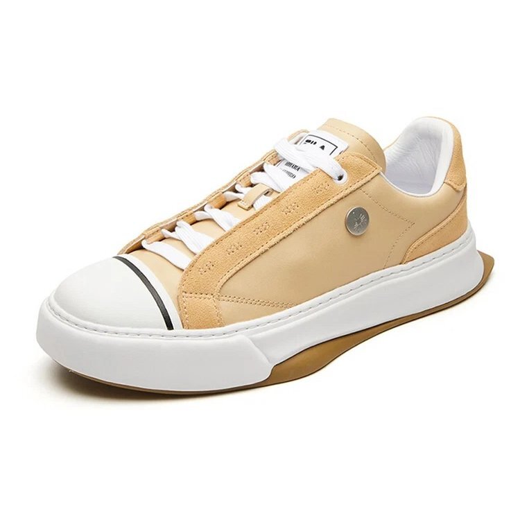 Mihara x Fila Low-Casual-Schuhe Beige
