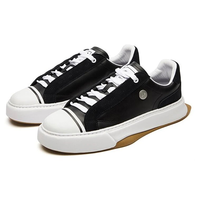 Mihara x Fila Low-Sneaker Schwarz