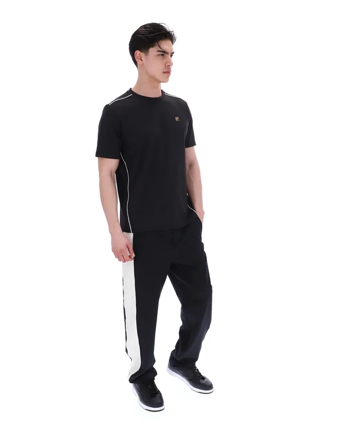 Schwarzes Lawrenze Fitness-inspiriertes T-Shirt