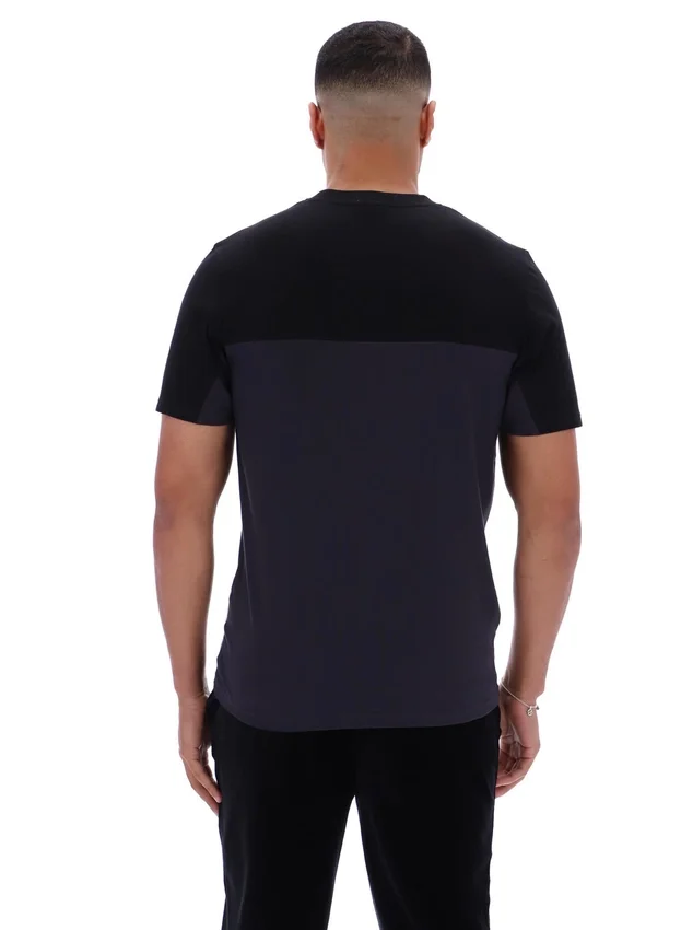 Schwarzes „Tiebreaker“ Colour-Block-T-Shirt