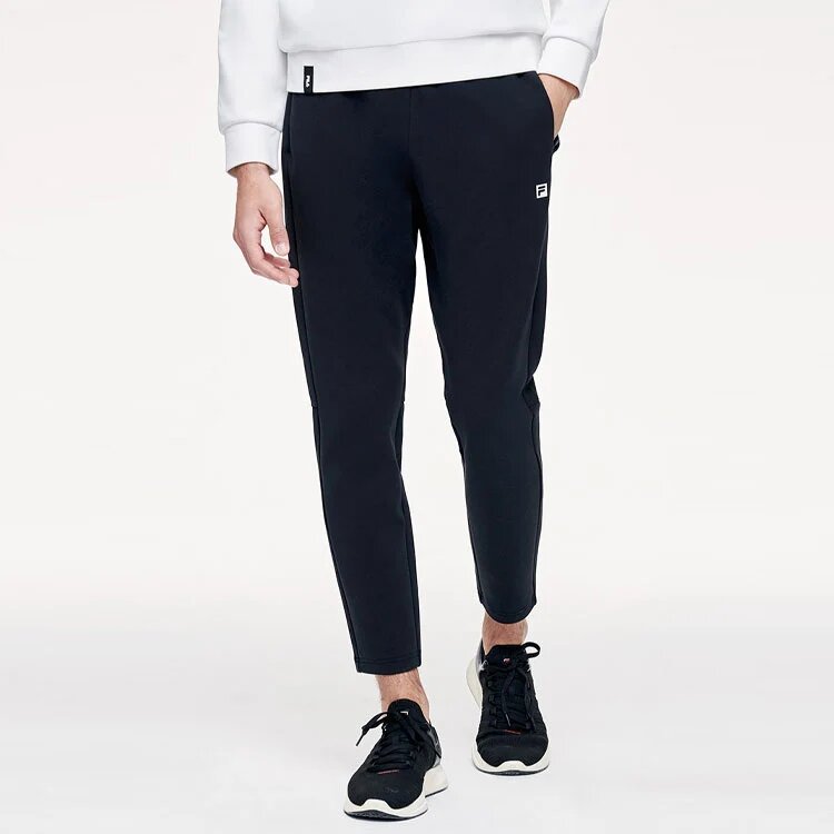 Sportliche Strickhose, gerade geschnitten, einfarbig, für Fitness und Sport, schwarz