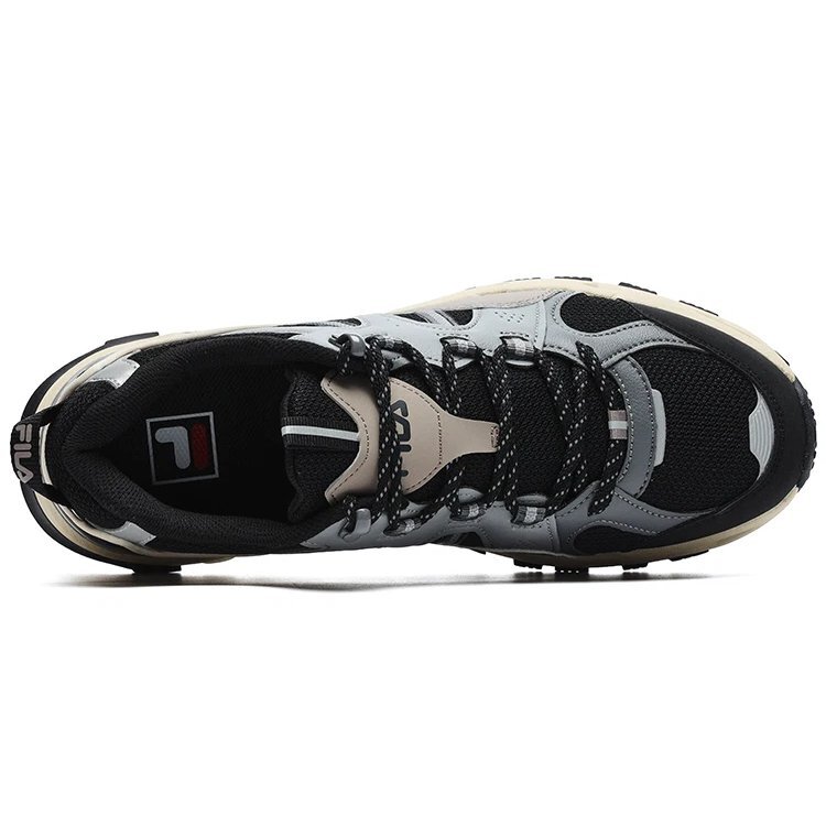 Trek 1s Low Schuhe „Schwarz Silber“