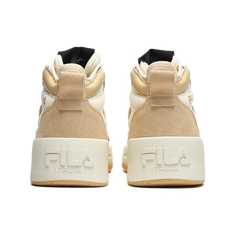 „White Khaki“