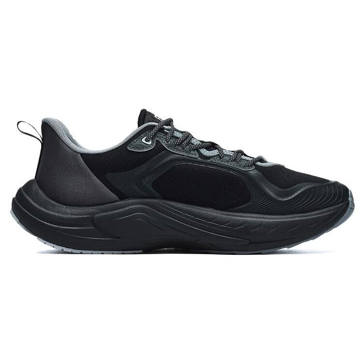 Wolf Sneakers „Jet Black“